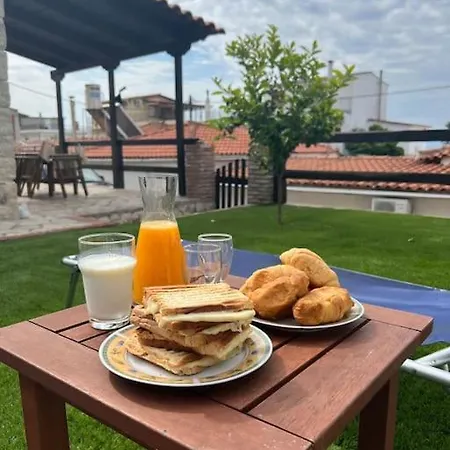 Aelia House Apartamento *